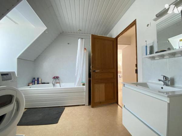 Ensemble immobilier près de la mer