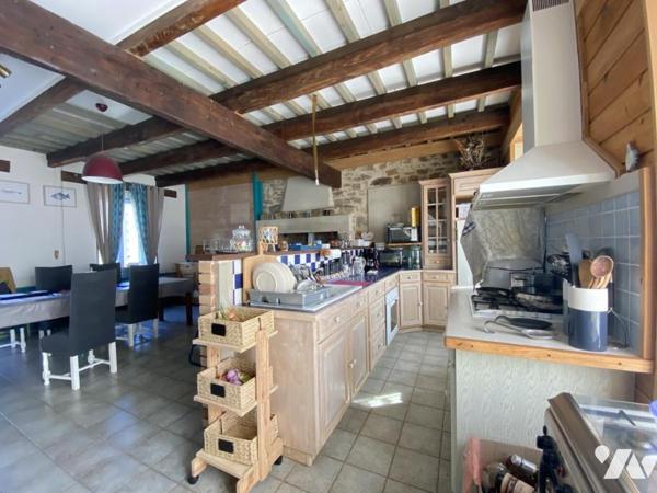 Ensemble immobilier près de la mer