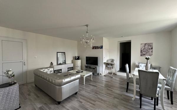 Immeuble à vendre    12 pièces •  Le Breuil