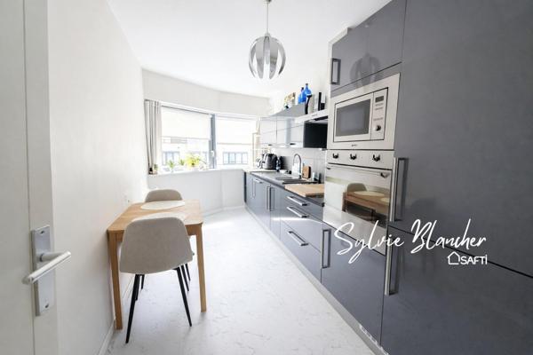 APPARTEMENT 68 M2 - GARAGE  ET  CAVE