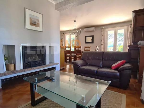 Maison 3 chambres - dépendance - piscine - pool house - 2 garages