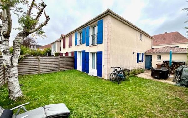Maison à vendre    5 pièces • 88,83 m2 Bailly-Romainvilliers