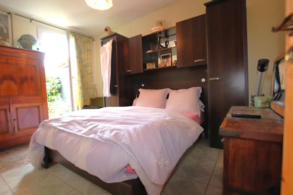 Villa F4 de 115m2 avec piscine et garage Dble