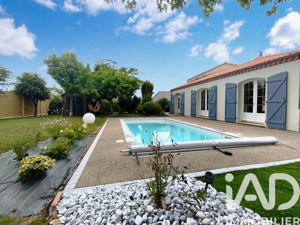 Maison à vendre 5 pièces 195 m² Essarts-en-Bocage