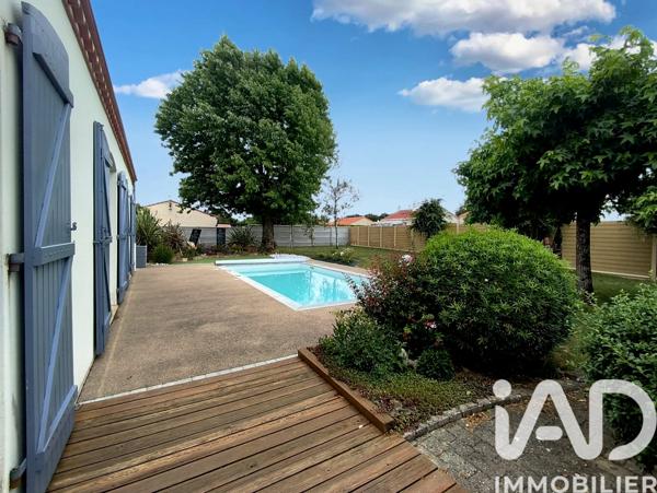Maison à vendre 5 pièces 195 m² Essarts-en-Bocage