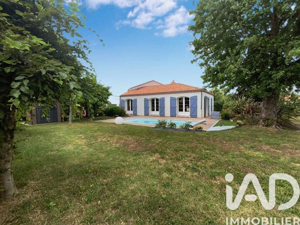 Maison à vendre 5 pièces 195 m² Essarts-en-Bocage