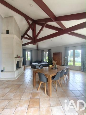 Maison à vendre 5 pièces 195 m² Essarts-en-Bocage