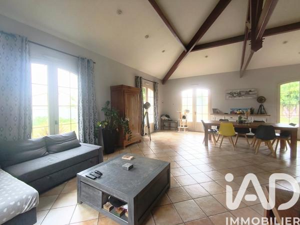 Maison à vendre 5 pièces 195 m² Essarts-en-Bocage
