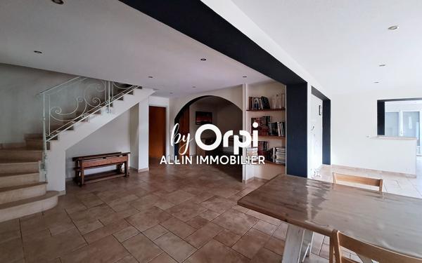 Maison à vendre    12 pièces •  Lépaud