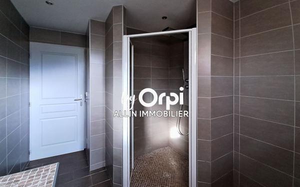 Maison à vendre    12 pièces •  Lépaud