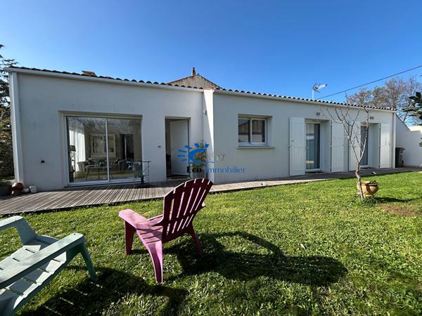 LA ROCHELLE MAISON PLAIN-PIED 2 CHAMBRES + BUREAU ET STUDIO INDEPENDANT GARAGE JARDIN La rochelle LA ROCHELLE MAISON PLAIN-PIED 2 CHAMBRES + BUREAU ET STUDIO INDEPENDANT GARAGE JARDIN La rochelle
