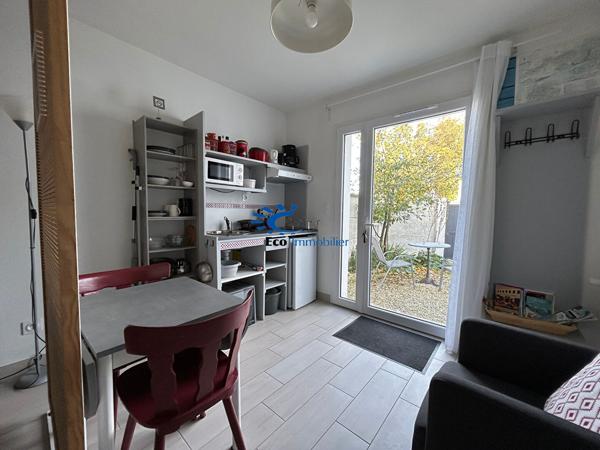 LA ROCHELLE MAISON PLAIN-PIED 2 CHAMBRES + BUREAU ET STUDIO INDEPENDANT GARAGE JARDIN La rochelle LA ROCHELLE MAISON PLAIN-PIED 2 CHAMBRES + BUREAU ET STUDIO INDEPENDANT GARAGE JARDIN La rochelle