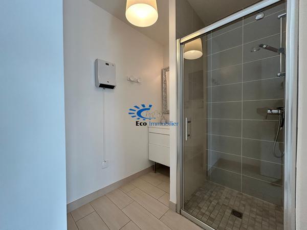 LA ROCHELLE MAISON PLAIN-PIED 2 CHAMBRES + BUREAU ET STUDIO INDEPENDANT GARAGE JARDIN La rochelle LA ROCHELLE MAISON PLAIN-PIED 2 CHAMBRES + BUREAU ET STUDIO INDEPENDANT GARAGE JARDIN La rochelle