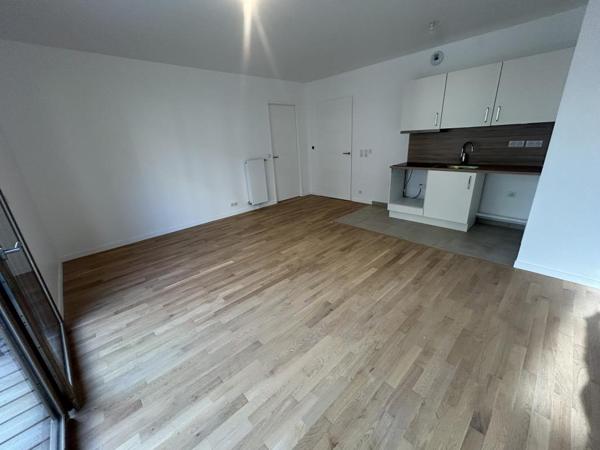 Location Appartement 2 pièces 54 m² - Versailles 78000