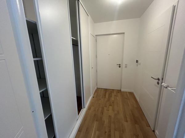 Location Appartement 2 pièces 54 m² - Versailles 78000