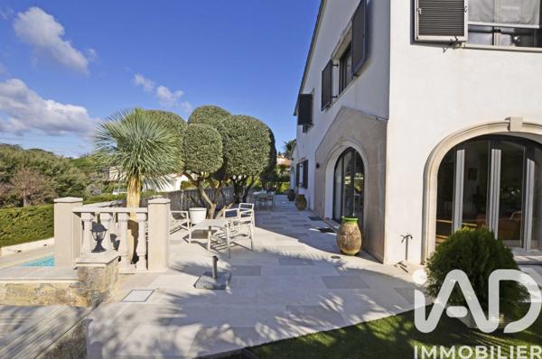 Maison à vendre 7 pièces 326 m² Mandelieu-la-Napoule
