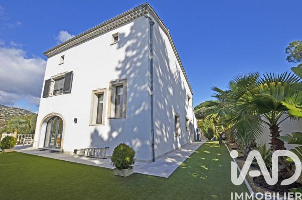 Maison à vendre 7 pièces 326 m² Mandelieu-la-Napoule