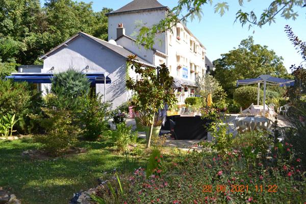SUD ANGERS - MURS COMMERCIAUX HOTEL  450 m²