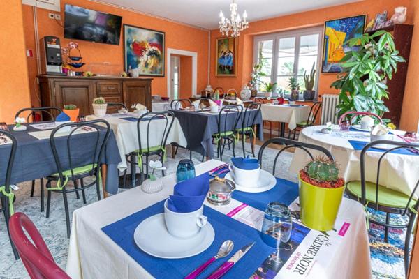 SUD ANGERS - MURS COMMERCIAUX HOTEL  450 m²