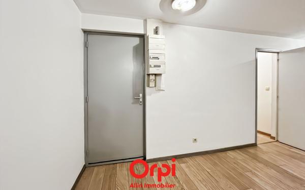 Appartement à vendre    1 pièce • 43,43 m2 Montmarault