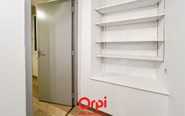 Appartement à vendre    1 pièce • 43,43 m2 Montmarault