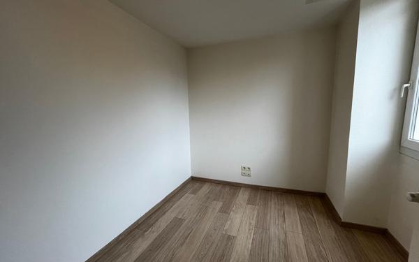 Appartement à vendre    1 pièce • 43,43 m2 Montmarault