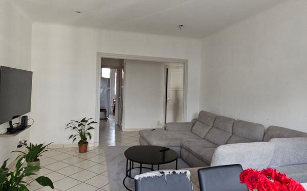 Appartement à vendre    3 pièces • 72,84 m2 Saint-Étienne