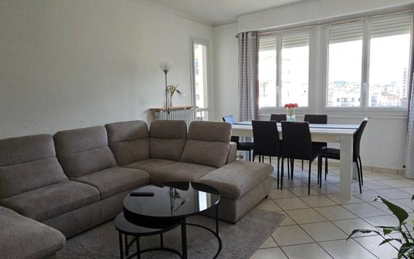 Appartement à vendre    3 pièces • 72,84 m2 Saint-Étienne