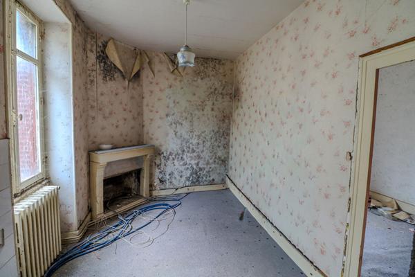 Immeuble La Guerche Sur L Aubois, investissement, 2h30 de Paris, location