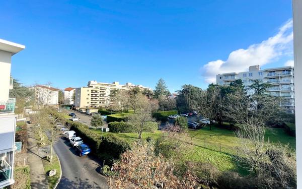 Appartement à vendre    3 pièces • 64 m2 Caluire-et-Cuire