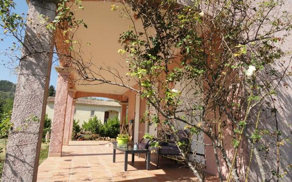 Maison à vendre    5 pièces •  Aubignosc