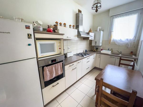 Appartement T3 - Charme et confort - Avenue du Champ de Mars La Rochelle,  
La rochelle 17000