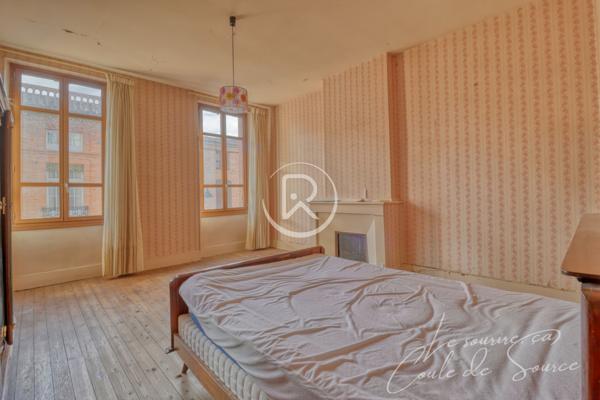 Maison
         5 pièces
        - 130 m² Exclusivité 108 500 € *