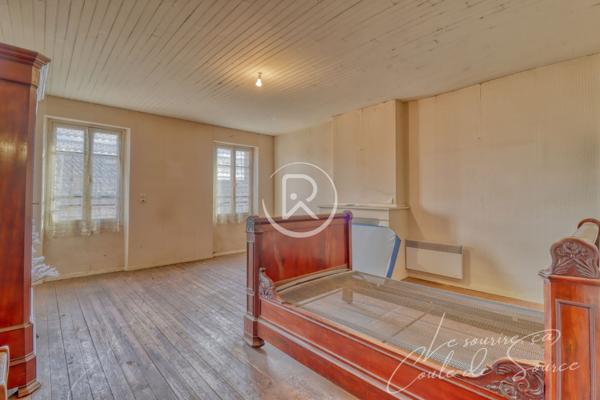 Maison
         5 pièces
        - 130 m² Exclusivité 108 500 € *