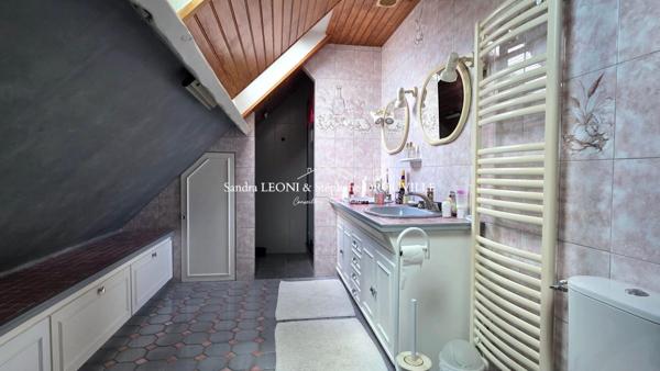 PROCHE MAINTENON RAVISSANTE MAISON DE 140m², 4 CHAMBRES