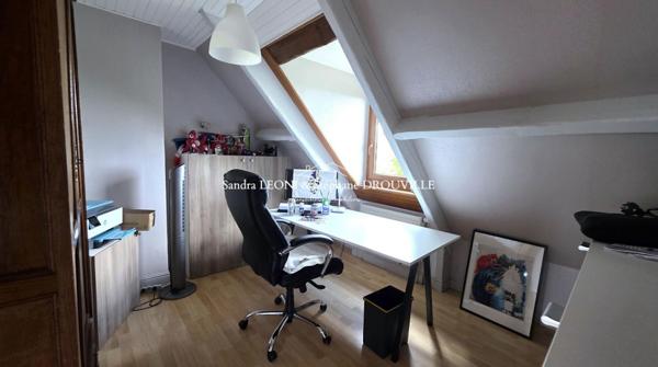 PROCHE MAINTENON RAVISSANTE MAISON DE 140m², 4 CHAMBRES