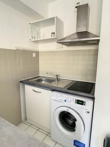 Location appartement Aix-en-Provence - 1 pièce(s) - 22 m² - 581 €/mois
