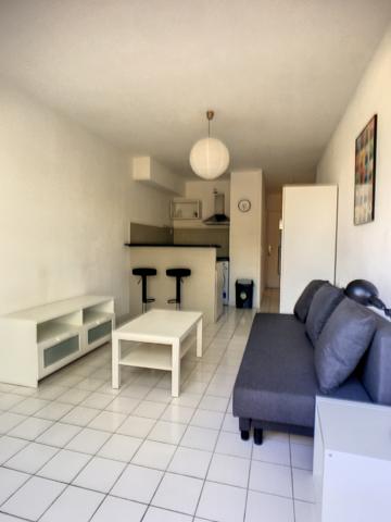 Location appartement Aix-en-Provence - 1 pièce(s) - 22 m² - 581 €/mois