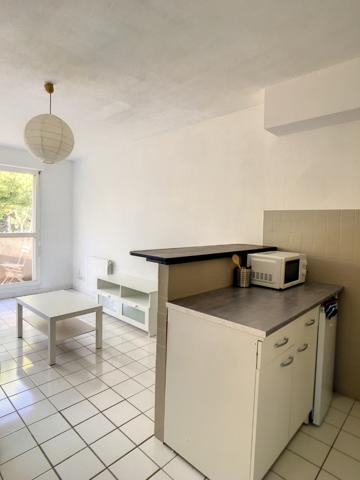 Location appartement Aix-en-Provence - 1 pièce(s) - 22 m² - 581 €/mois
