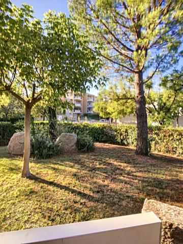 Location appartement Aix-en-Provence - 1 pièce(s) - 22 m² - 581 €/mois