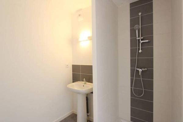 Appartement 2 pièces                                        - 44400 Rezé Réf : 11925