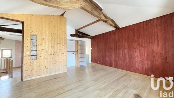 Maison de village 5 pièces de 135 m² à Colombier-le-Jeune (07270)