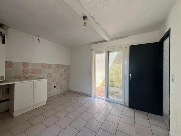 Maison en pierre, 3 chambres.