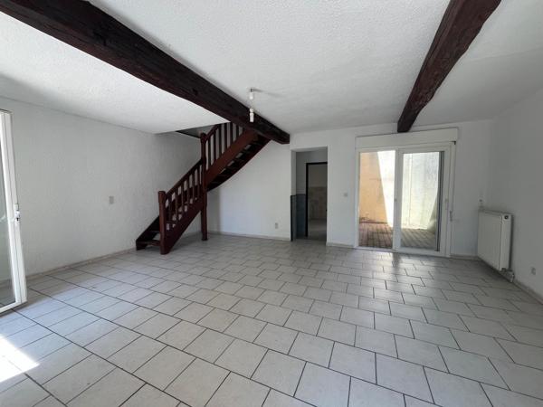 Maison en pierre, 3 chambres.