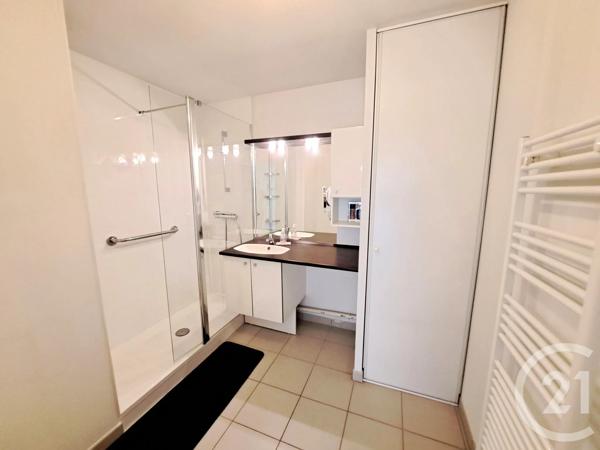 Appartement F3 à vendre  3 pièces - 66,50 m 2   ST SEBASTIEN SUR LOIRE  - 44