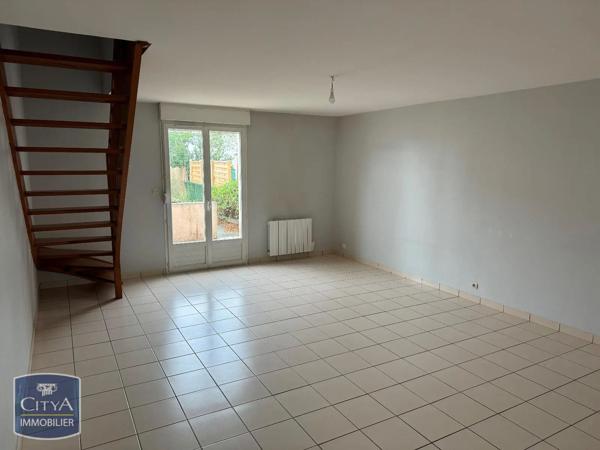 Appartement à louer 3 pièces 73.61m² Buxerolles (86180)