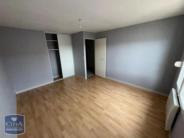 Appartement à louer 3 pièces 73.61m² Buxerolles (86180)