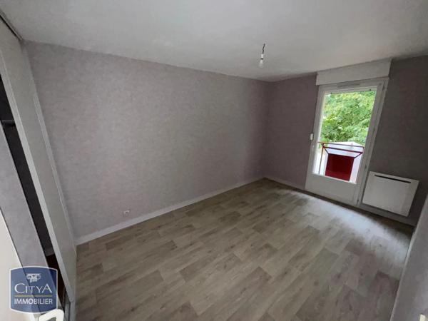 Appartement à louer 3 pièces 73.61m² Buxerolles (86180)
