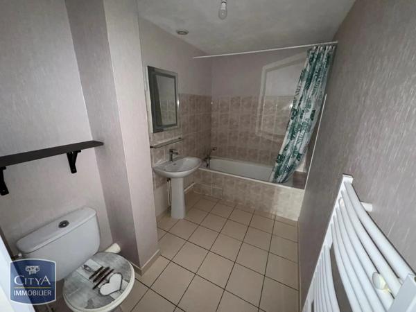 Appartement à louer 3 pièces 73.61m² Buxerolles (86180)