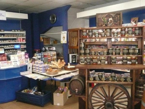 Fonds de commerce à vendre CARCASSONNE (11) Bar tabac et alimentation avec maison d'habitation